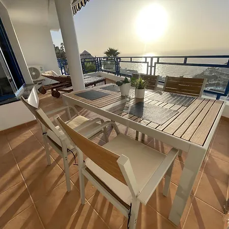 Ocean Views And Relax Apartmán